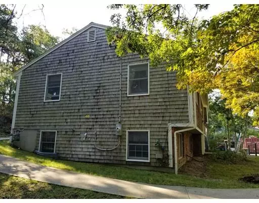 Bourne, MA 02561,93 Adams St