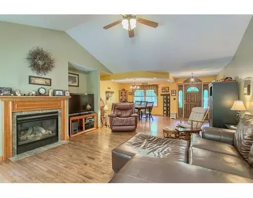 Athol, MA 01331,847 Old Keene Rd