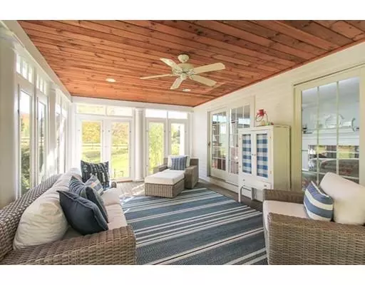 Hamilton, MA 01982,245 Sagamore Street