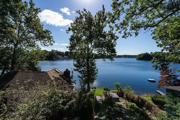 Wrentham, MA 02093,394 Franklin St