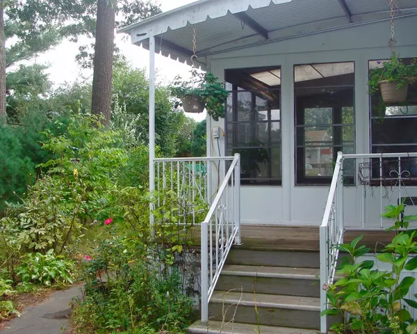 Wareham, MA 02567,168 Monarch Drive