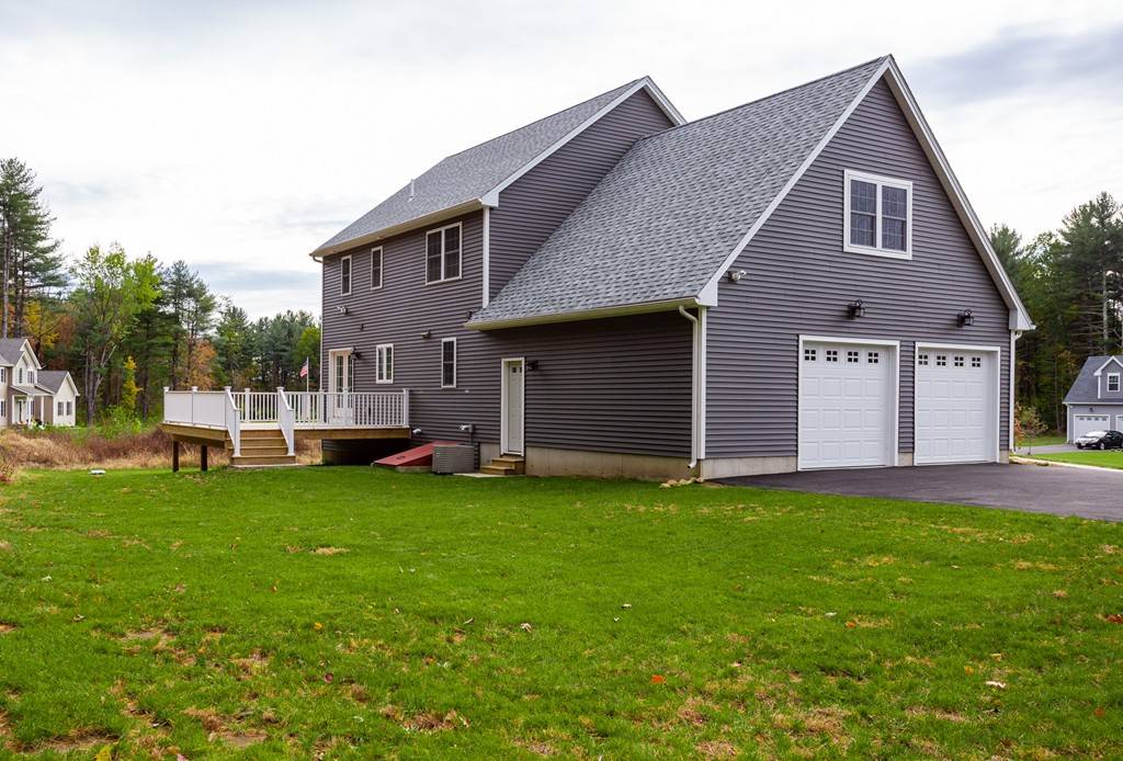 Westfield, MA 01085,15 Angelica Dr