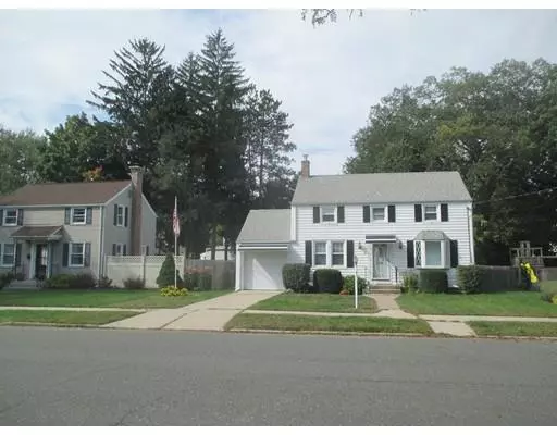 253 Locust Street, Holyoke, MA 01040