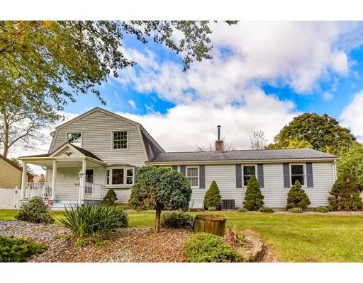 75 Colonial Ave, Agawam, MA 01001