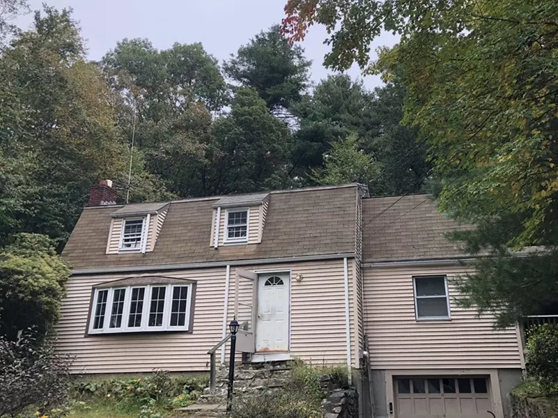 158 Wood St, Hopkinton, MA 01748