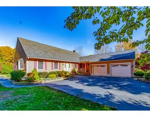 Middleboro, MA 02346,1 Fallbrook Cir