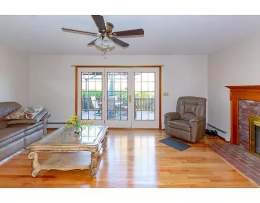 Middleboro, MA 02346,1 Fallbrook Cir