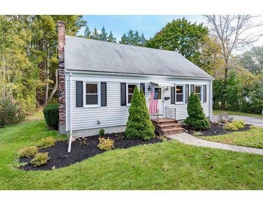 65 Brooks Pl, West Bridgewater, MA 02379