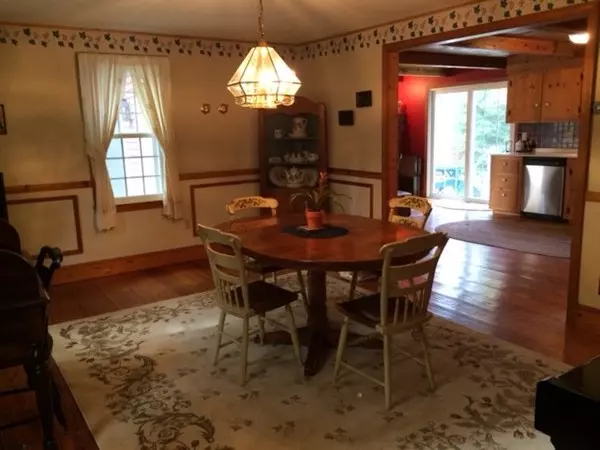 Lakeville, MA 02347,96 Pickens St