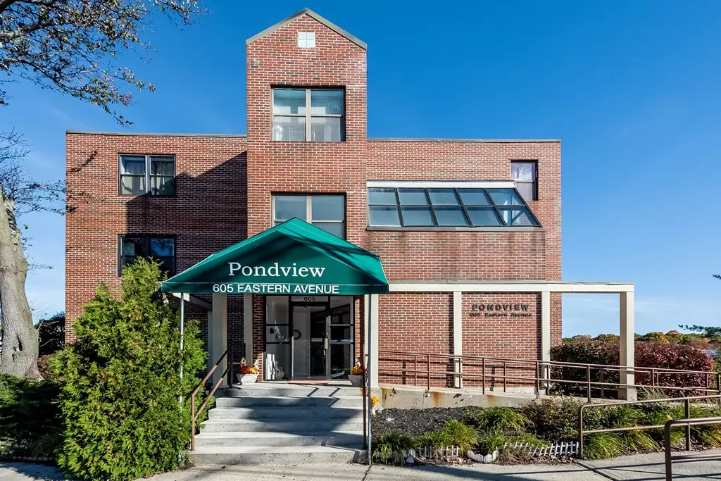Lynn, MA 01902,605 Eastern Avenue #211