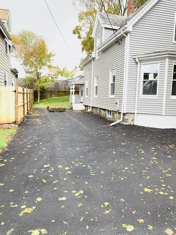 Lynn, MA 01902,10 Stoddard Ter