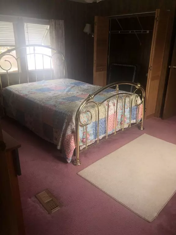 Attleboro, MA 02703,42 Colvin St