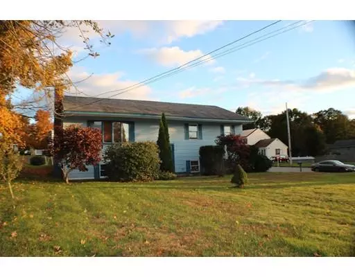 339 Howe St, Methuen, MA 01844