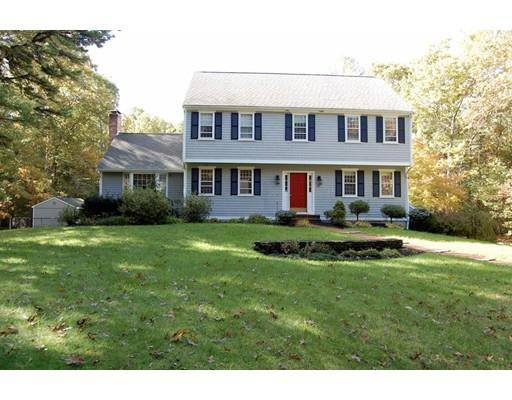 50 Pioneer Dr, Duxbury, MA 02332