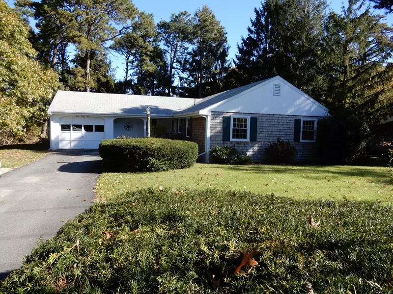 342 Station Ave, Yarmouth, MA 02664