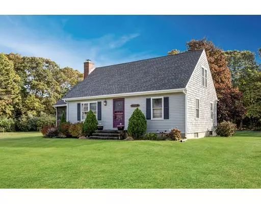 59 Terry Lou Ave, Falmouth, MA 02536