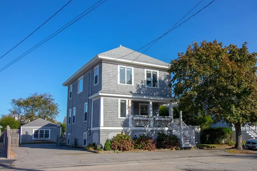 Hull, MA 02045,174 Samoset Avenue