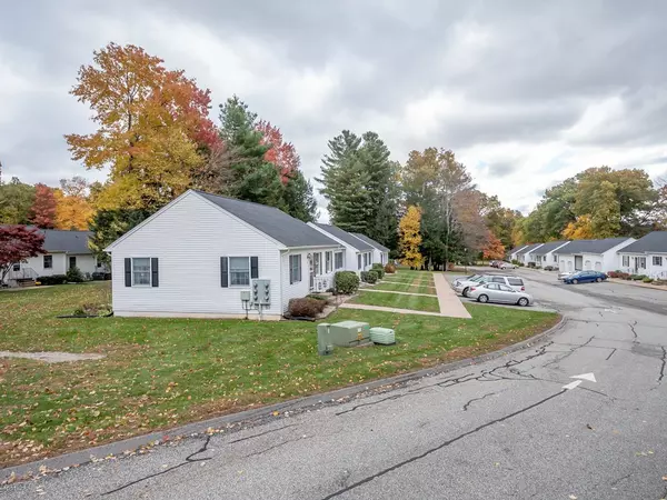 Southwick, MA 01077,24 Rosewood Ln #24