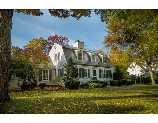 Wellesley, MA 02481,9 Alden Road