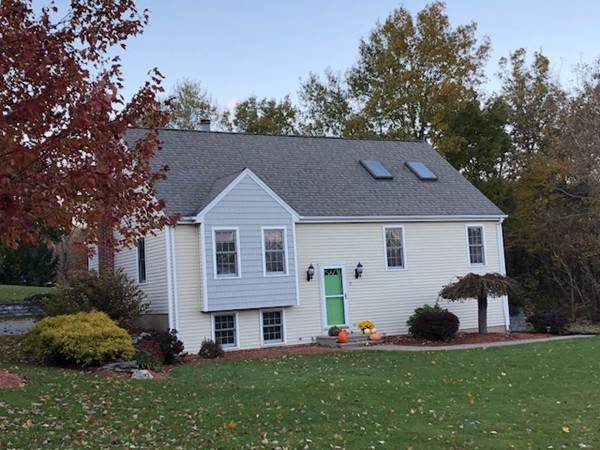 15 Whitby Rd, Charlton, MA 01507