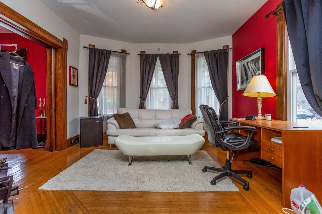 Springfield, MA 01108,38-40 Churchill St