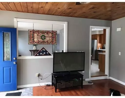 Fairhaven, MA 02719,28 Holiday Drive