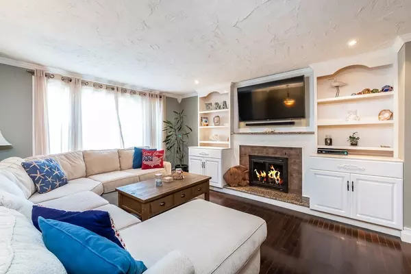 Mashpee, MA 02649,81 Highland St