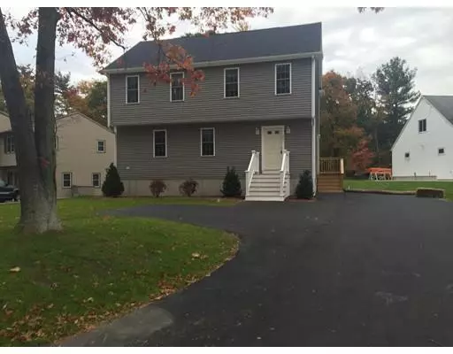 221 Weymouth St, Holbrook, MA 02343