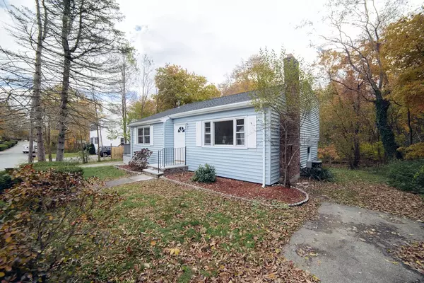 21 Woodlawn Rd, Randolph, MA 02368