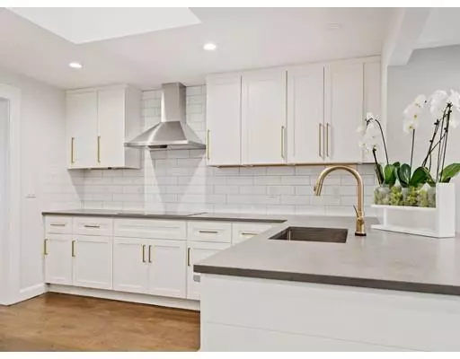Wellesley, MA 02481,70 Alba Rd