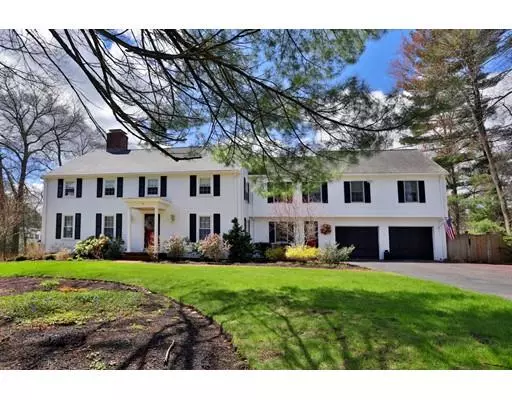 19 Orchard Lane, Lynnfield, MA 01940