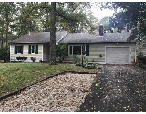 129 Pond Cir, Mashpee, MA 02649