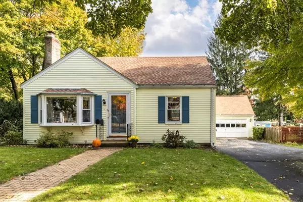 64 Potter Rd, Waltham, MA 02453