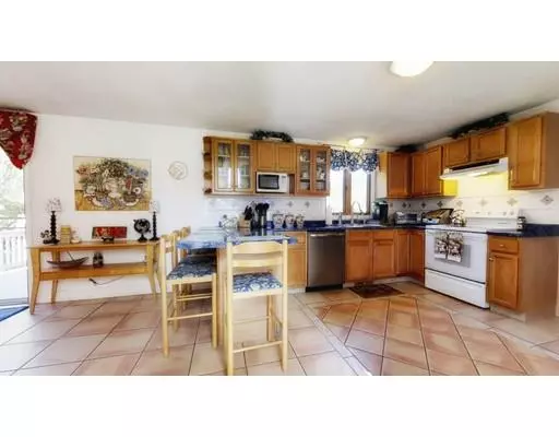 Raynham, MA 02767,19 Rachel Dr