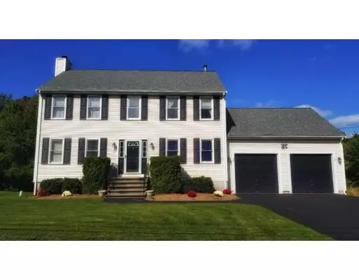 19 Rachel Dr, Raynham, MA 02767