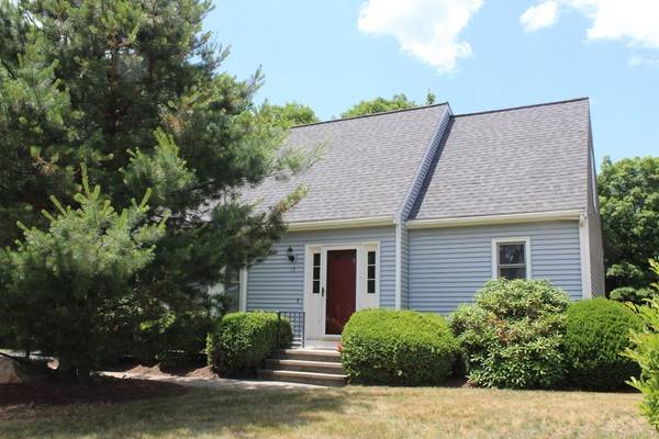 15 Country Side Rd #15, Bellingham, MA 02019