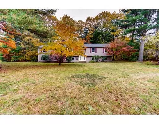 29 Dianne Ln, Ashland, MA 01721