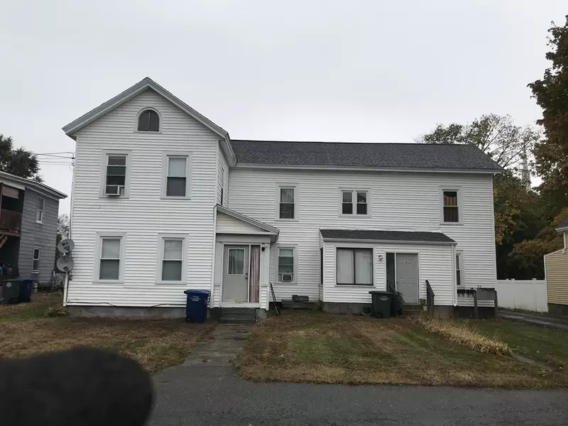 32 Middle St, Leominster, MA 01453