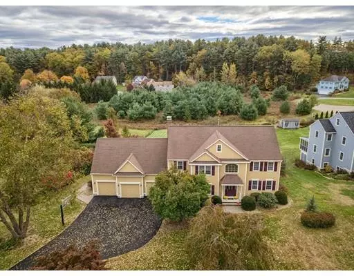 3 Lakeside Ter, Westford, MA 01886