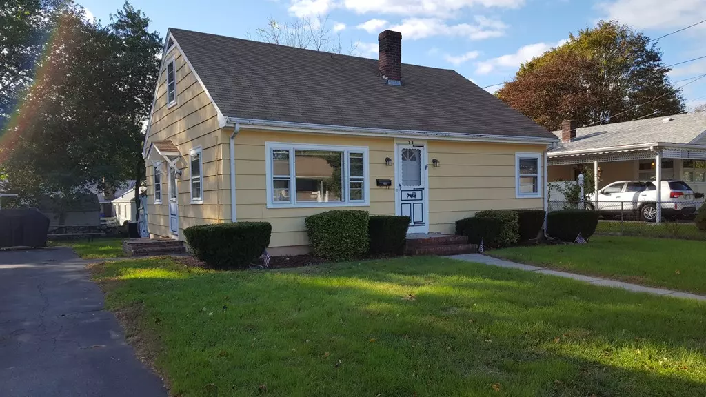 Fairhaven, MA 02719,32 Chestnut Street