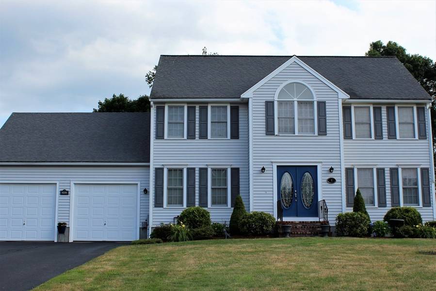 6 Elizabeth Ln, West Bridgewater, MA 02379