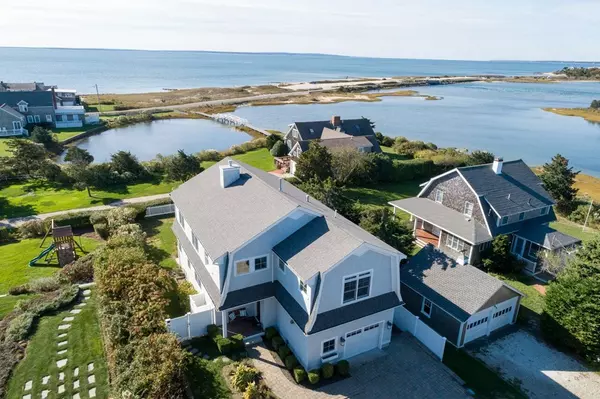 8 Hurney St, Falmouth, MA 02536