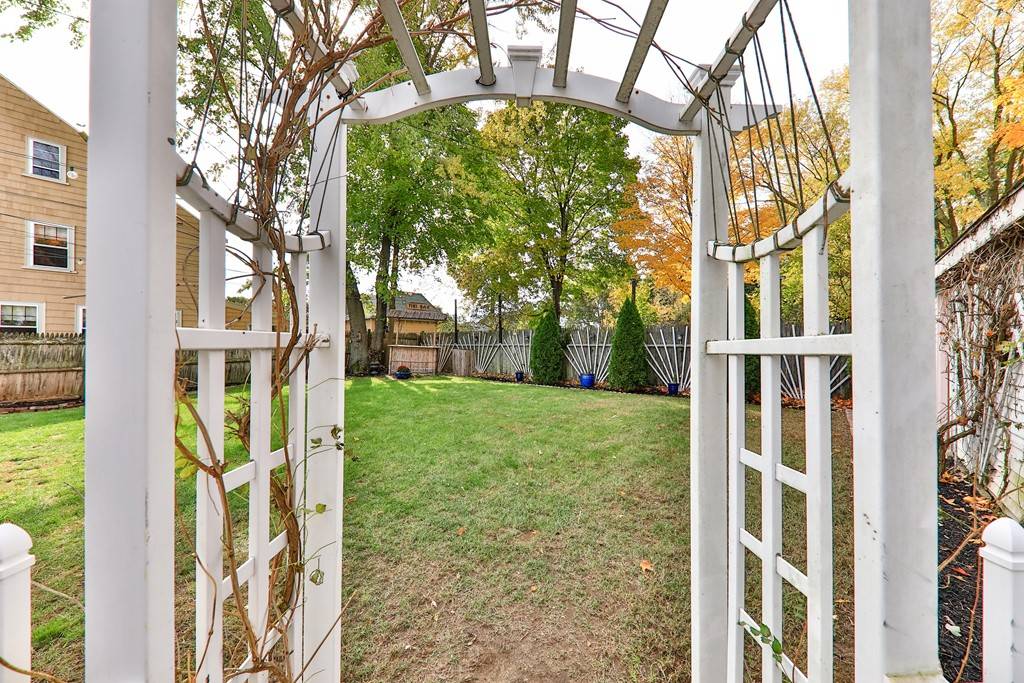 Dedham, MA 02026,757 East St