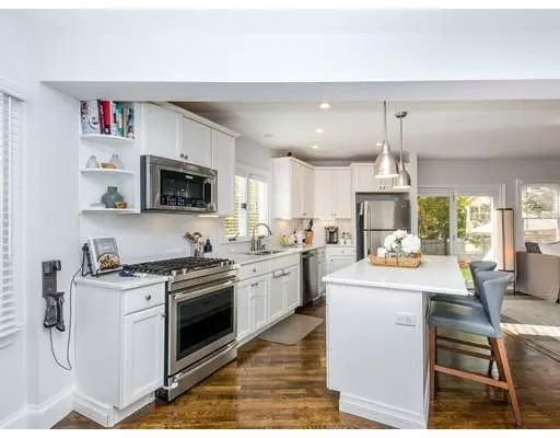 Wellesley, MA 02481,112 Wellesley Ave