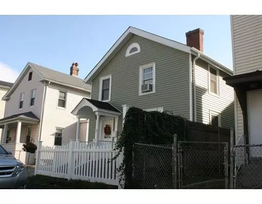 45 Blossom St, Worcester, MA 01609