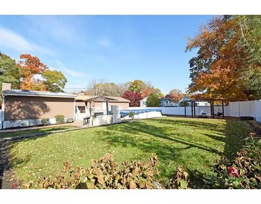 Swansea, MA 02777,726 Old Warren Rd