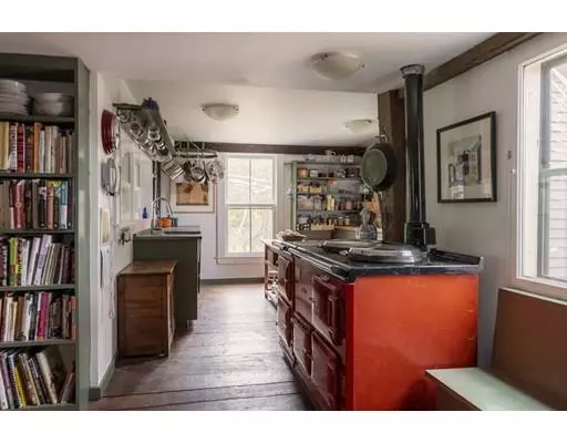 Ipswich, MA 01938,153 Argilla Rd