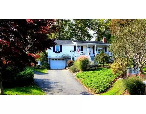 Webster, MA 01570,10 Chestnut Dr