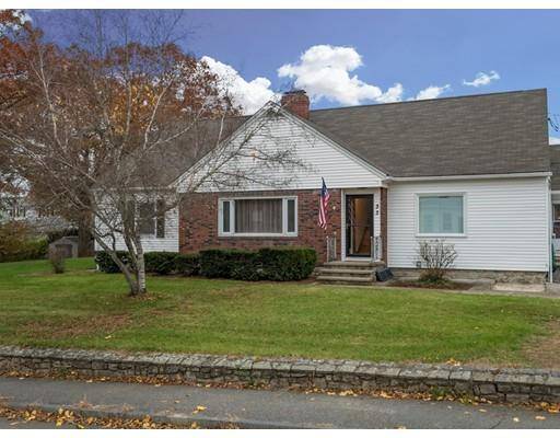 33 Harris St, Webster, MA 01570