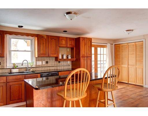 15 Bullard St, Holden, MA 01520